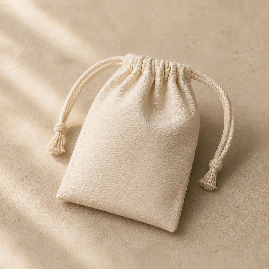 Cream VESTIGE jewellery storage pouch